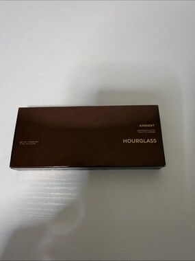 Hourglass make up